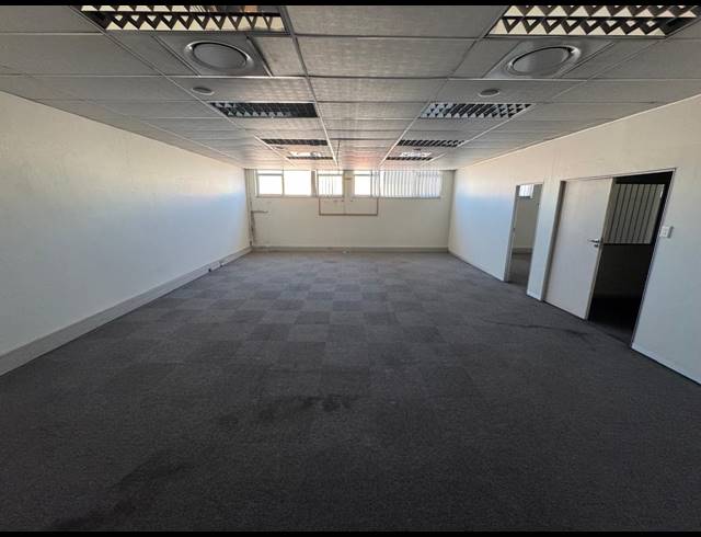 7,500M² OFFICE FOR SALE IN EAST LONDON CENTRAL